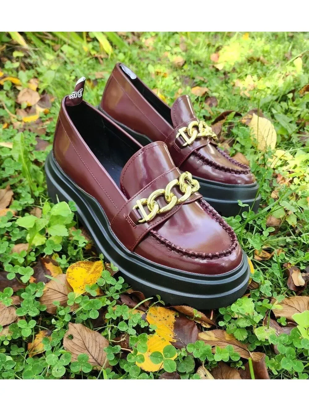 Size 8 - New G.H BASS Platform Lug Chain Loafer